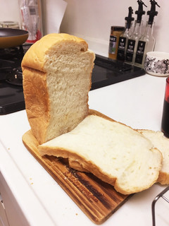 甘酒でほんのり甘いしっとりフワフワ食パン-レシピのメイン写真