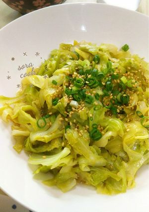 あまく柔らか♪キャベツの麺つゆ出汁炒め-レシピのメイン写真