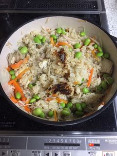 バーミキュラで『絶品炊き込みご飯』-レシピのメイン写真
