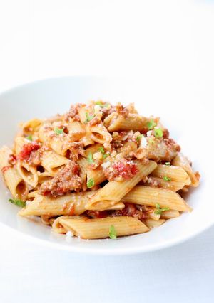 簡単手軽【Bistroペンネ・ボロネーゼ-レシピのメイン写真