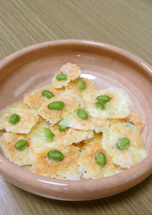 ごほうびおつまみ♪レンジでチーズチップス-レシピのメイン写真