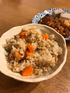 ツナ缶で子供が好きな炊き込みご飯-レシピのメイン写真