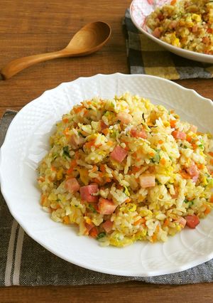 具沢山☆しらすチャーハン☆お弁当にも♪-レシピのメイン写真
