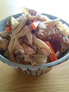 おかわり必至♡きのこと鶏の炊き込みご飯-レシピのメイン写真