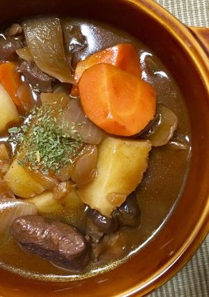 デミグラスソース缶で簡単ビーフシチュー-レシピのメイン写真