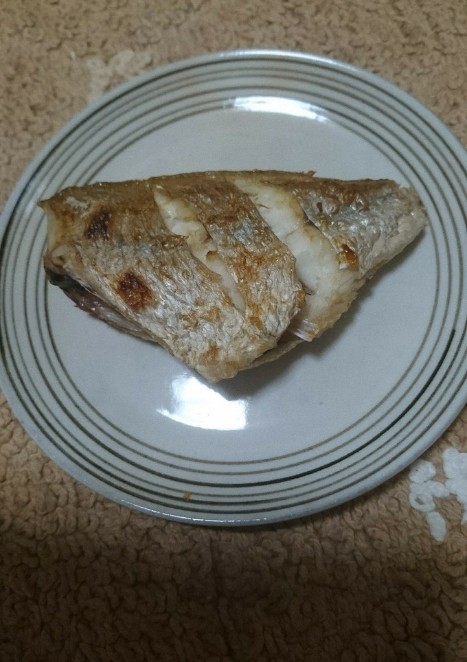 新鮮な鯛捌きましたっ。塩焼き美味！-レシピのメイン写真