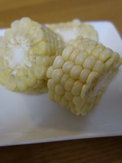 レンジで5分♪簡単茹でとうもろこし☆-レシピのメイン写真