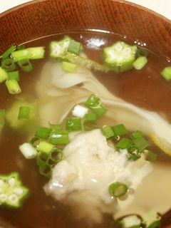 簡単!魚のすり身・舞茸・オクラのお吸い物-レシピのメイン写真