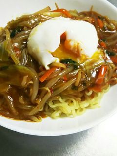辛ラーメンでカレーあんかけ-レシピのメイン写真