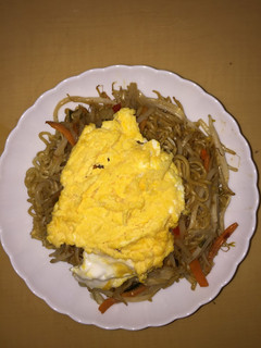 まろやか卵のせピリ辛焼きそば-レシピのメイン写真