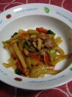 野菜たっぷり焼きうどん(離乳完了期)-レシピのメイン写真