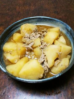 放置で一品!挽き肉とジャガイモの煮物-レシピのメイン写真