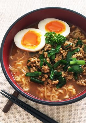 カレー風味の挽肉あんかけ＊辛ラーメン-レシピのメイン写真