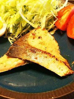 激ウマ!鰤のガーリックバターソテー-レシピのメイン写真