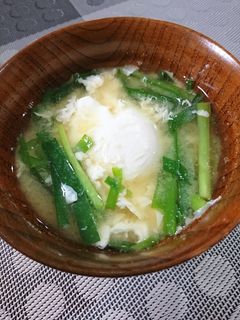 栄養の一杯☆ニラと丸ごと卵の味噌汁-レシピのメイン写真