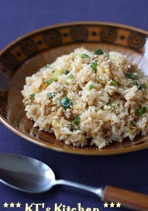 ネギごまたっぷり★ビビンバ風ピリ辛炒め飯-レシピのメイン写真