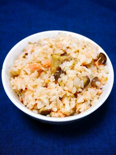 簡単!鮭と栗の混ぜご飯-レシピのメイン写真