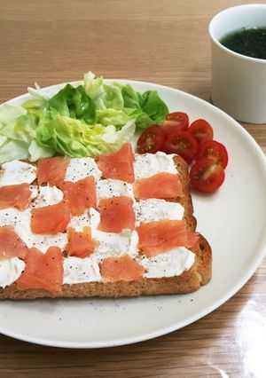 スモークサーモンクリチのウェーブトースト-レシピのメイン写真