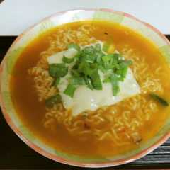 รูปของ やみつき♡旨辛ラーメン