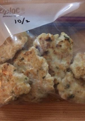 離乳食中期の鶏胸ひき肉と豆腐のハンバーグ-レシピのメイン写真