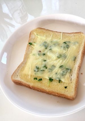 朝食に♪かいわれトースト-レシピのメイン写真