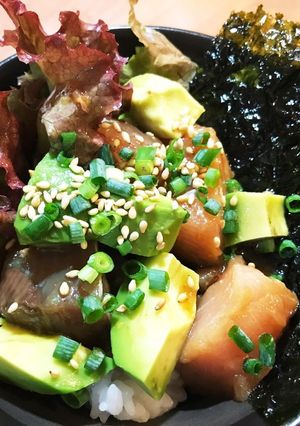 カツオとマグロのピリ辛漬け丼ポキふぅ？w-レシピのメイン写真