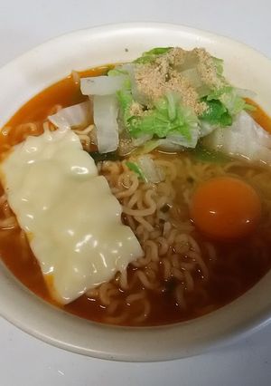 辛ラーメン チーズ＆卵のせ-レシピのメイン写真