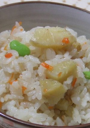モチッと里芋の炊き込みごはん-レシピのメイン写真