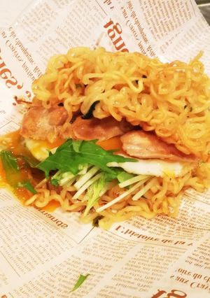 辛ラーメンバーガー♪-レシピのメイン写真