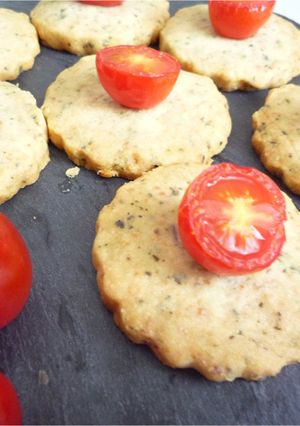 甘くないクッキー　トマトとチーズのサブレ-レシピのメイン写真