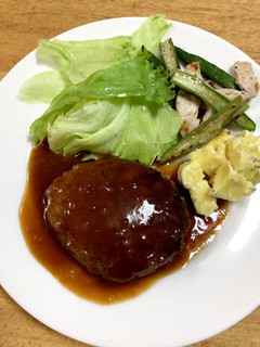 ソースが濃厚豆腐ハンバーグ٩(^‿^)۶-レシピのメイン写真