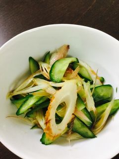 麺つゆで胡瓜と竹輪の酢の物-レシピのメイン写真