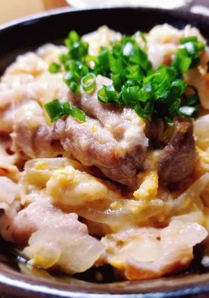 簡単！美味しい！すぐできる豚玉チーズ丼-レシピのメイン写真
