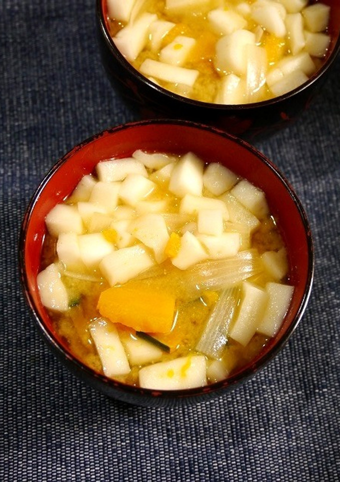 簡単！かぼちゃとはんぺんのお味噌汁-レシピのメイン写真