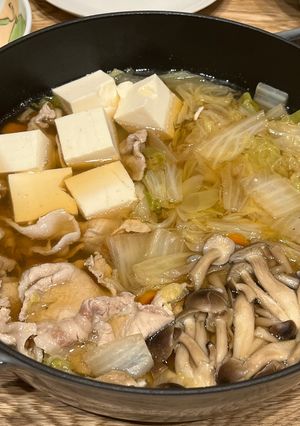 きのこと豚肉のシンプル鍋-レシピのメイン写真