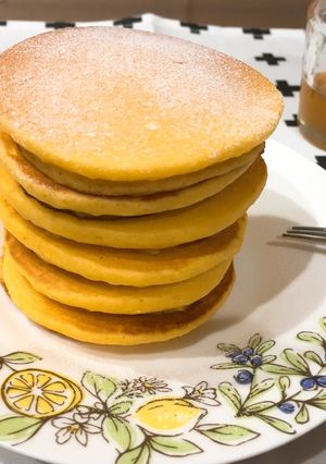 ふわふわもっちり♡かぼちゃのホットケーキ-レシピのメイン写真
