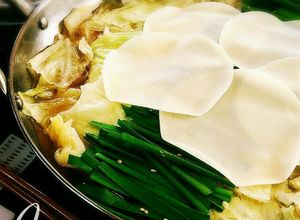 まるで水餃子！豚バラ肉で簡単♪もつ鍋風-レシピのメイン写真