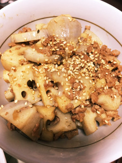 レンコンとひき肉のオイスターソース炒め-レシピのメイン写真