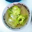 レタスのコンソメスープ