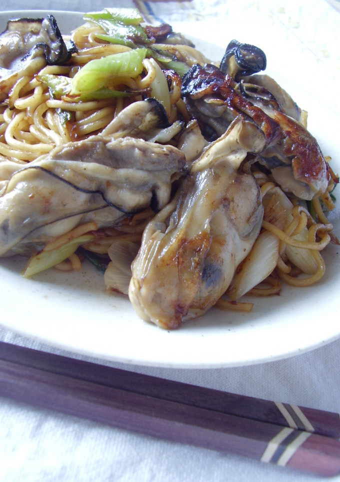 ぷりぷり牡蠣ｄeオイマヨ焼きそば♪-レシピのメイン写真