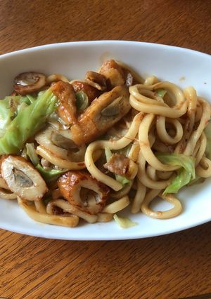 簡単焼きうどんごぼう天入り-レシピのメイン写真