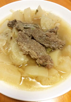 圧力鍋で牛スネ肉と大根の生姜塩麹スープ-レシピのメイン写真