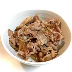 รูปของ 子供も大好き♪優しい味付けの豚丼