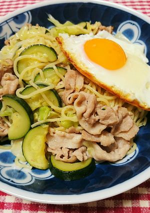 豚バラ・ズッキーニ・キャベツの塩焼きそば-レシピのメイン写真