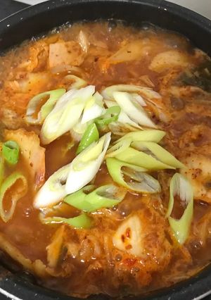 韓国本場家庭の簡単キムチチゲ-レシピのメイン写真