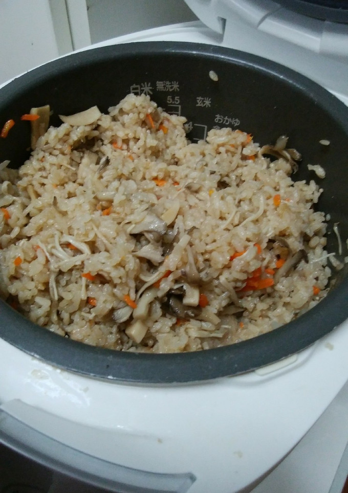 きのこの炊き込みご飯(祖母の味)-レシピのメイン写真