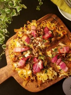 簡単!焼きそば麺アレンジ!カリッとピザ-レシピのメイン写真