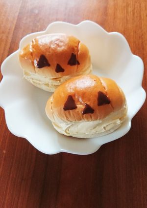 カボチャホイップマリームのロールパン-レシピのメイン写真