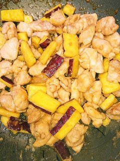 鶏もも肉とさつまいもの甘辛炒め-レシピのメイン写真