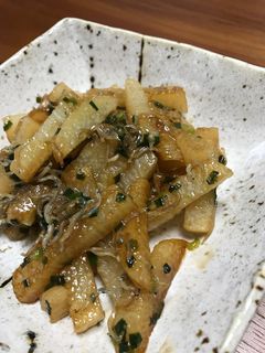 簡単!山芋とじゃこの焼肉のタレ焼き-レシピのメイン写真